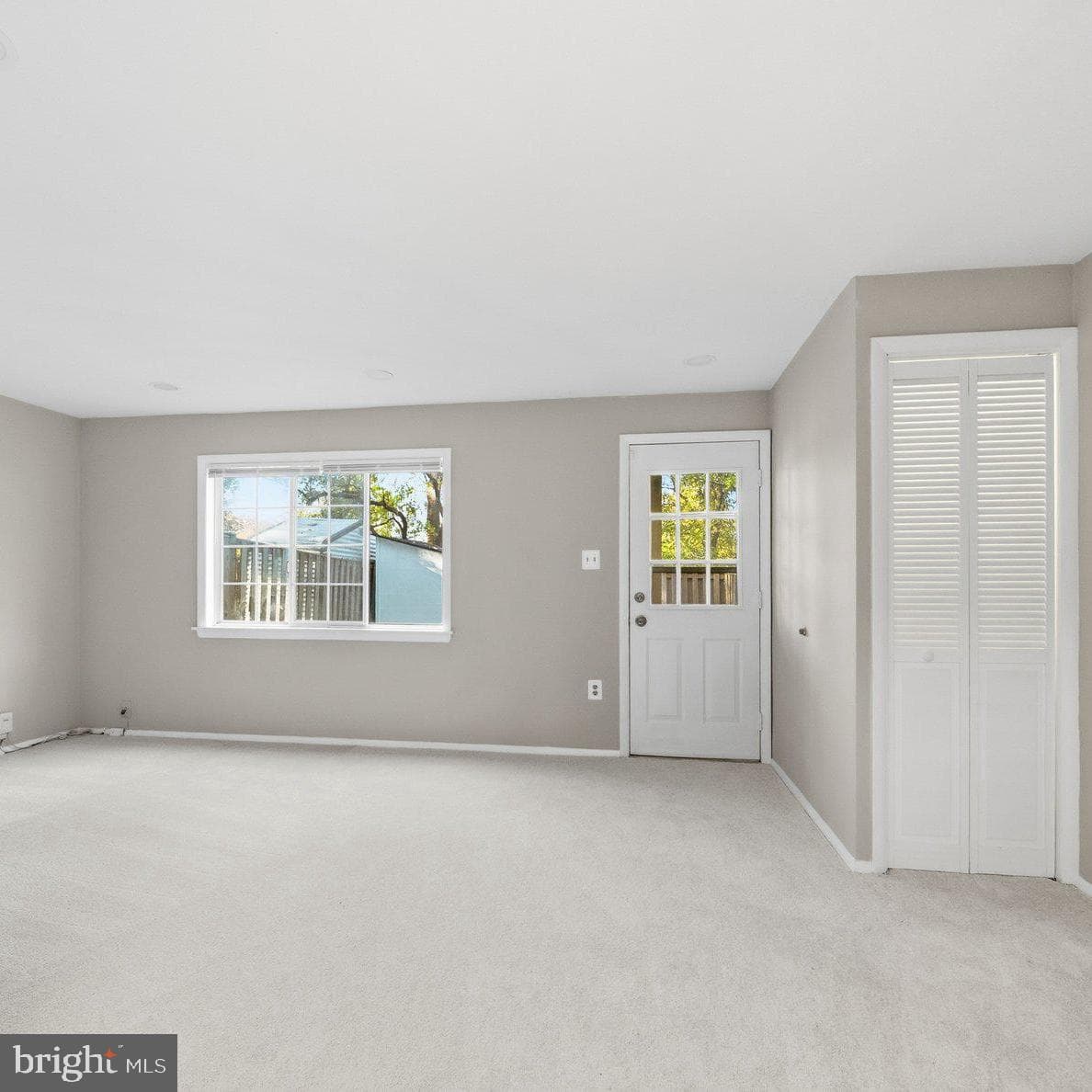 2838 Raymond Court photo 35