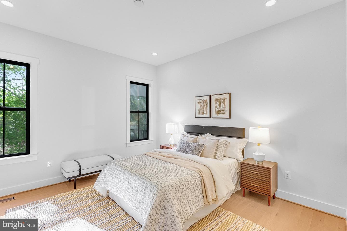 2129 Mckay Street photo 16