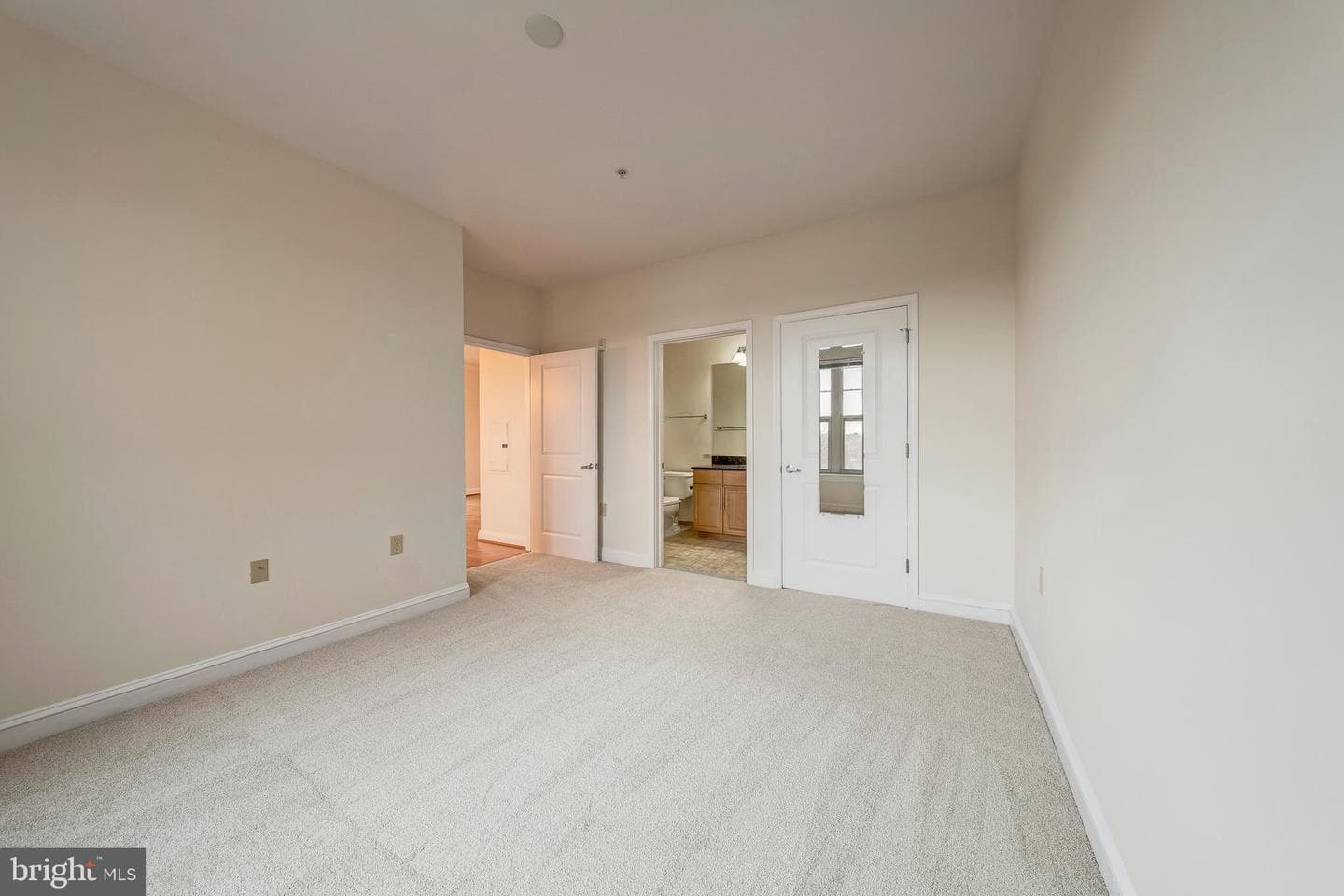 11770 Sunrise Valley Drive #321 photo 14