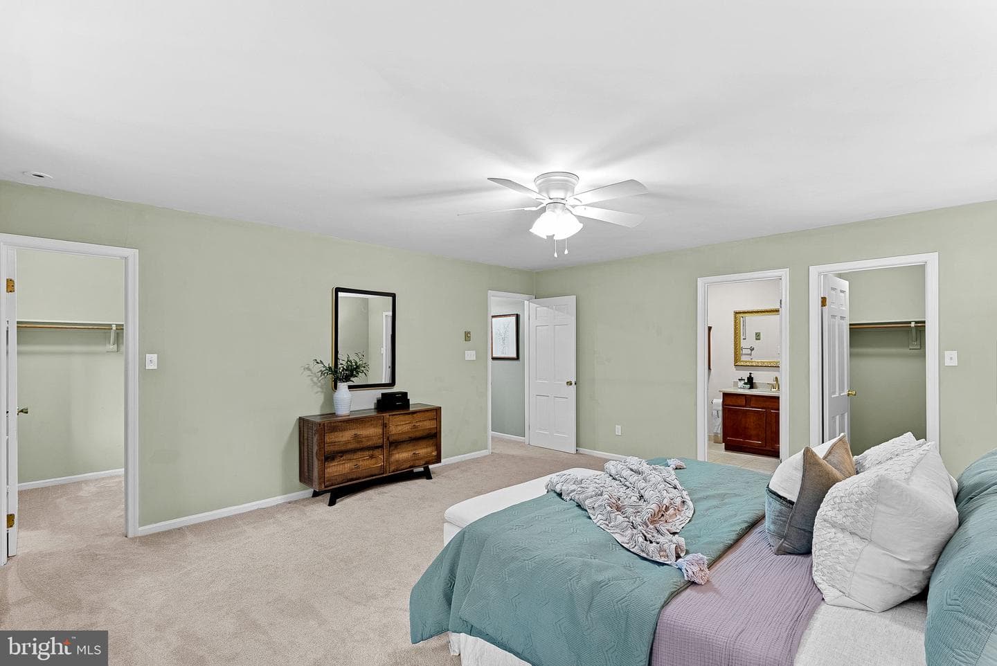 10207 Oxfordshire Road photo 39