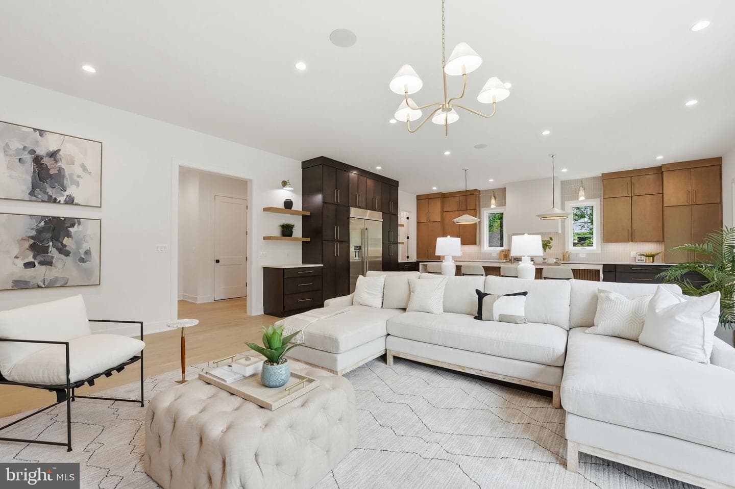 2530 Stuart Place photo 10