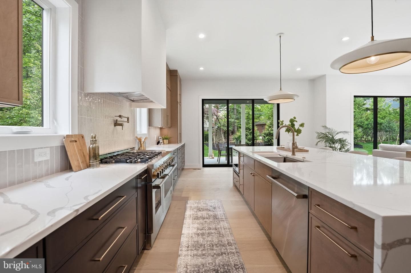 2530 Stuart Place photo 19