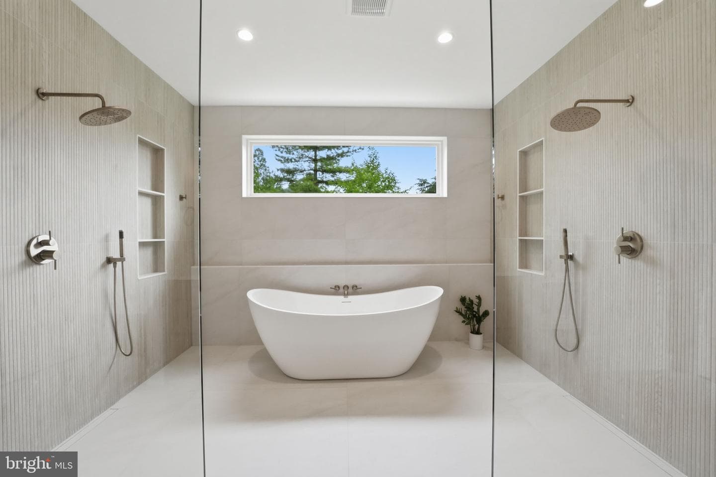 2530 Stuart Place photo 60