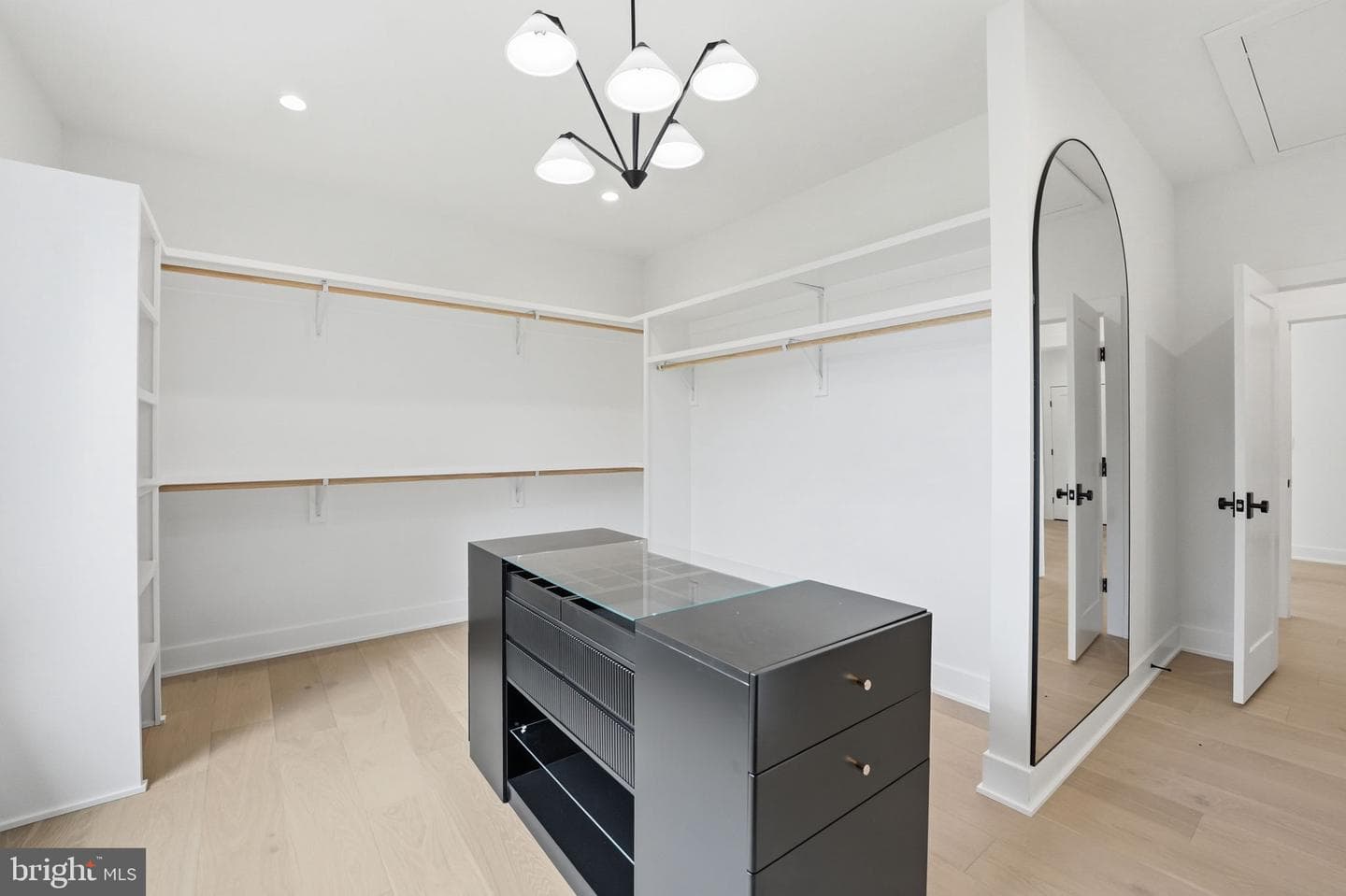 2530 Stuart Place photo 81