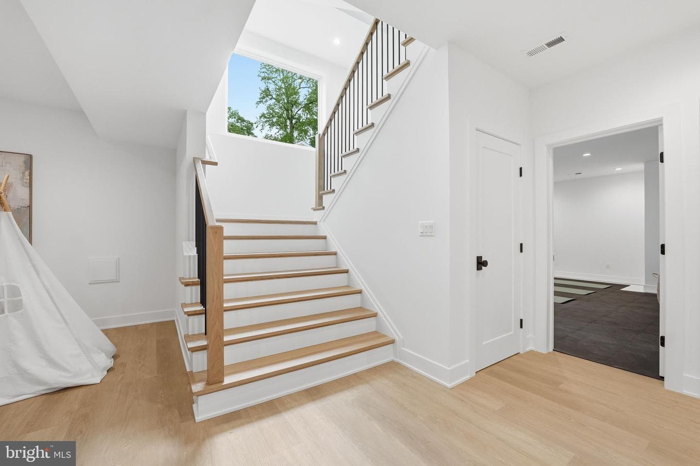 2530 Stuart Place photo 85