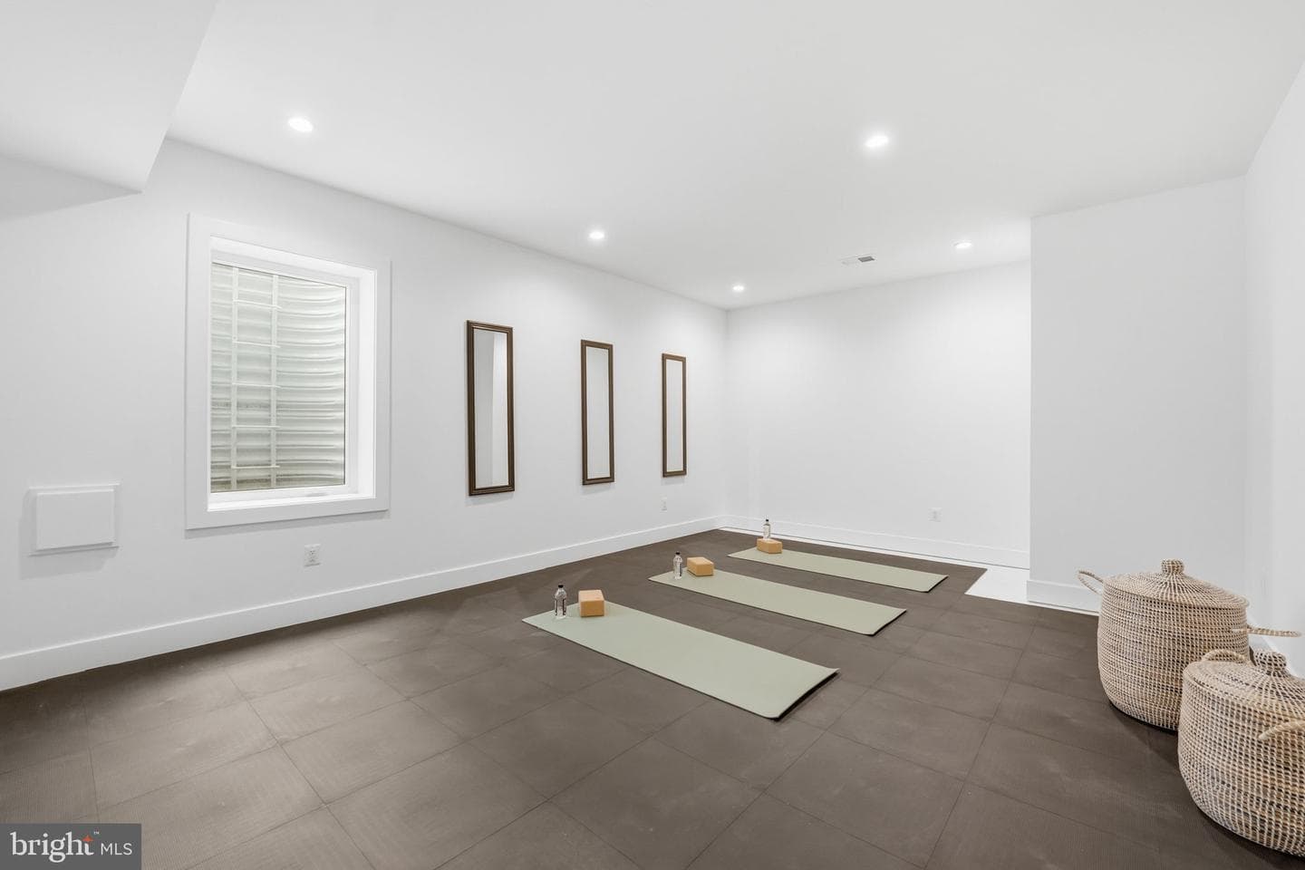 2530 Stuart Place photo 86