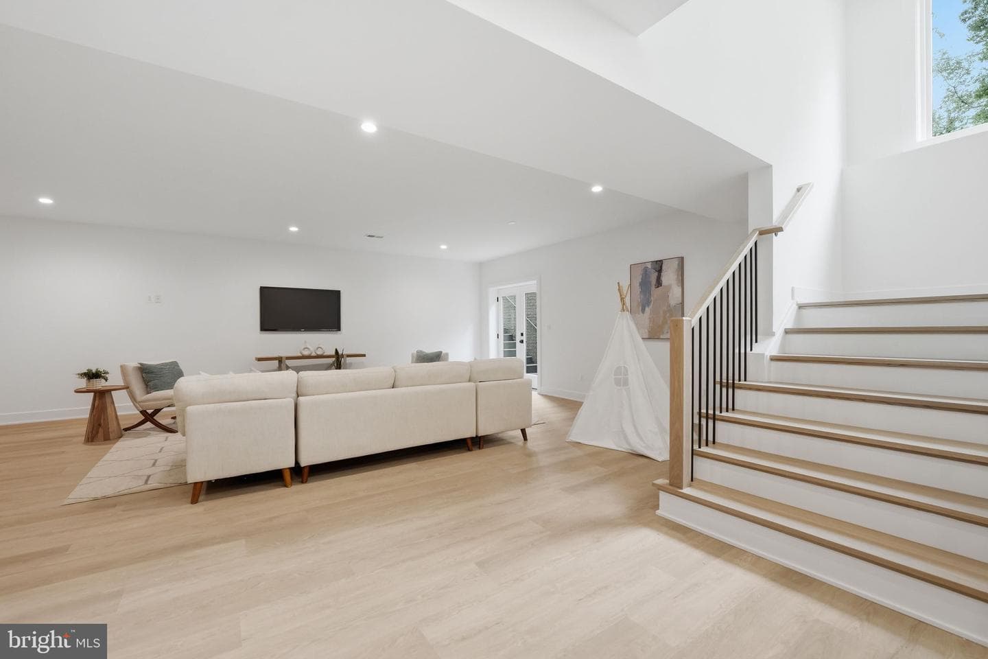 2530 Stuart Place photo 88