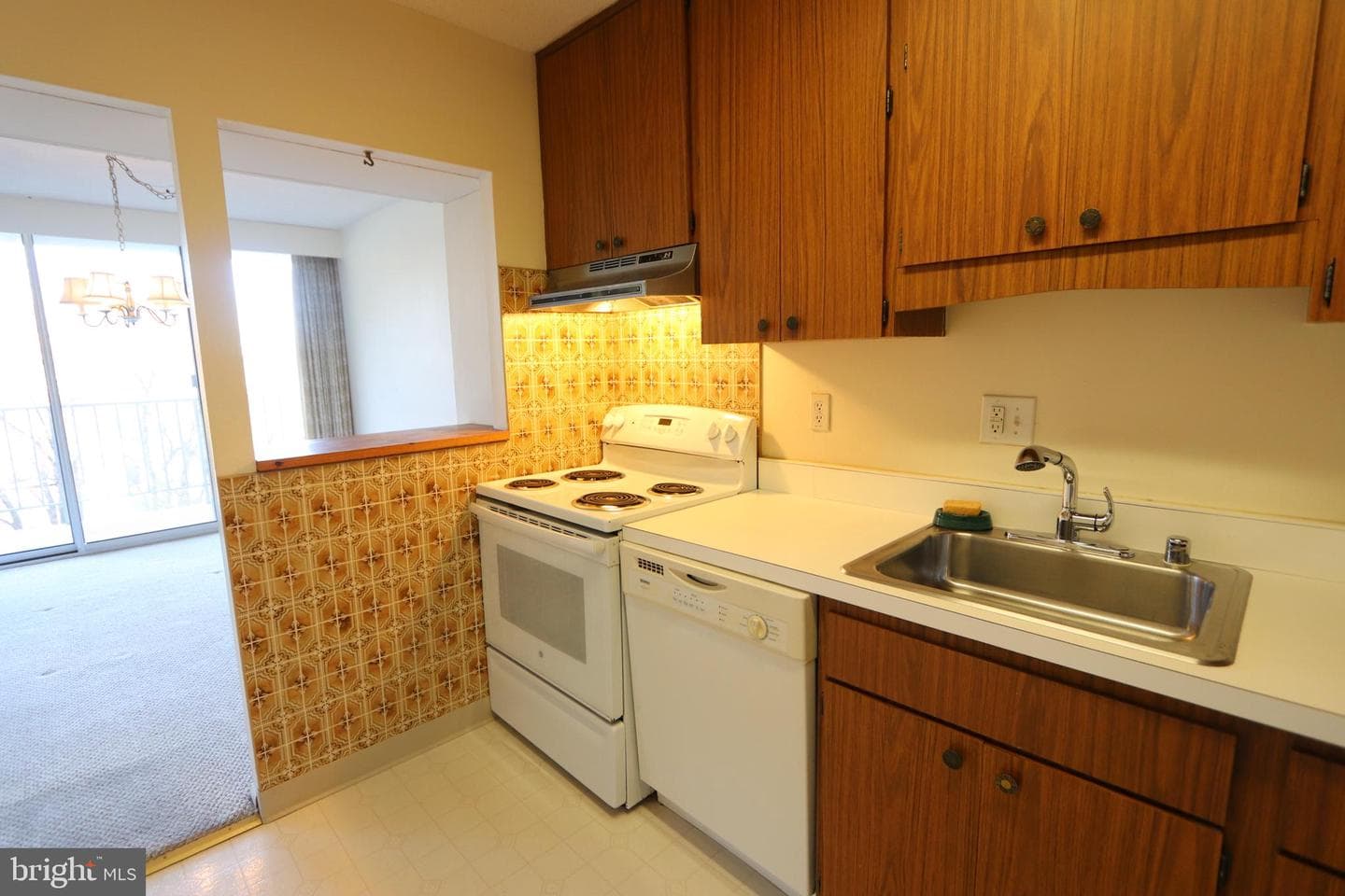 2059 Huntington Ave # 612 photo 3