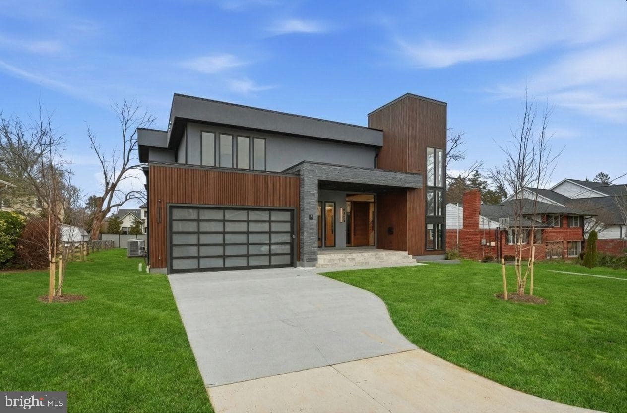 6910 Bright Avenue photo 3
