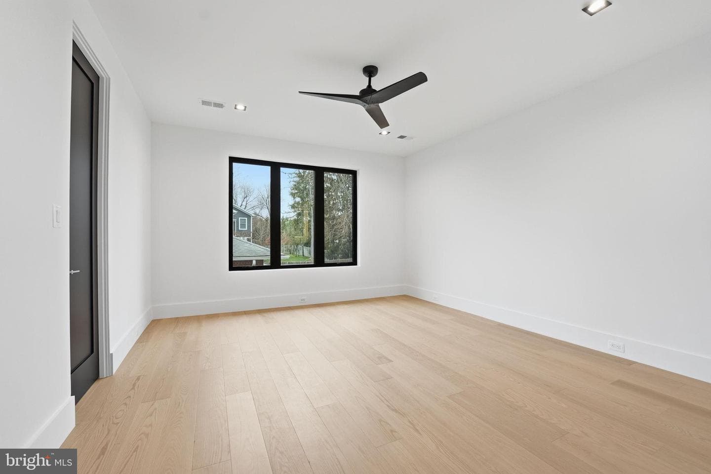 6910 Bright Avenue photo 63