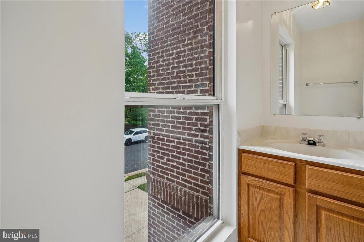 1711 Blue Flint Court photo 15