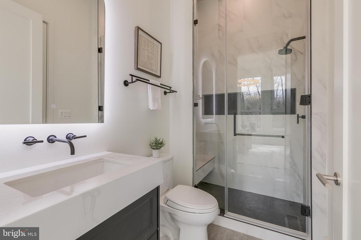 8757 Brook Road photo 38