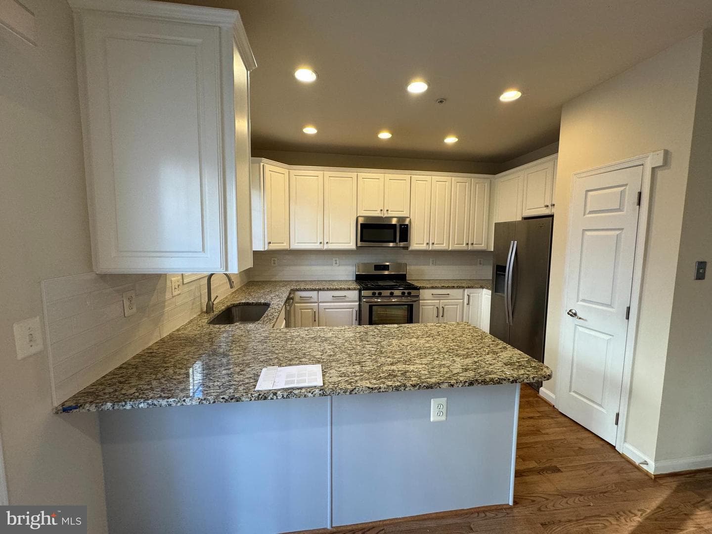 8882 Ashgrove House Lane photo 10