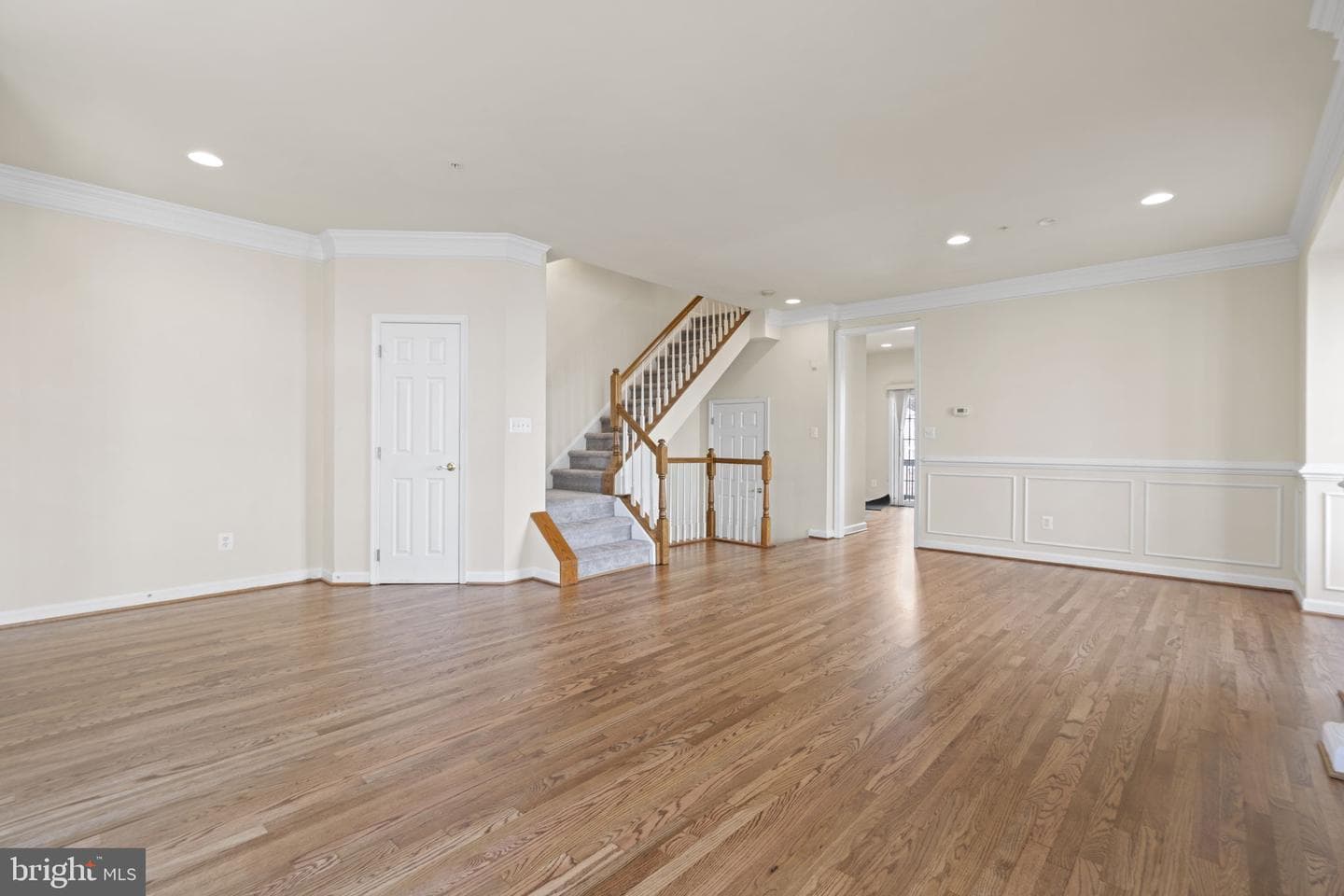8882 Ashgrove House Lane photo 8