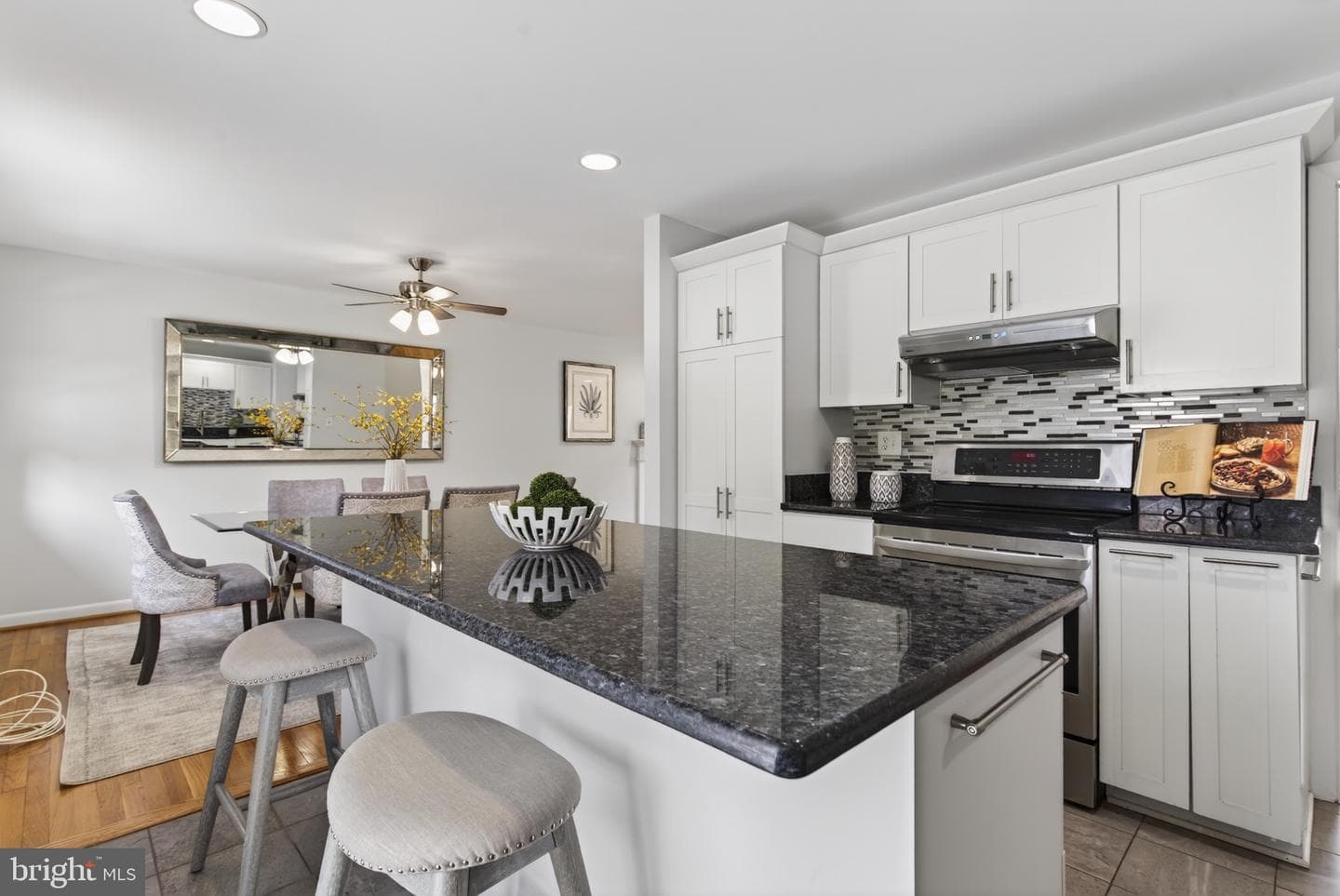 6535 Old Chesterbrook Road photo 14
