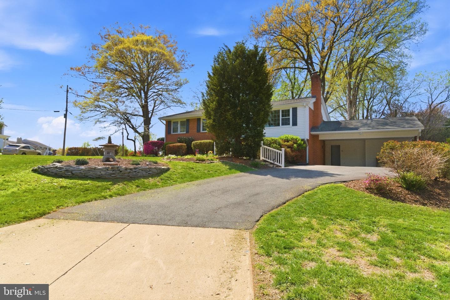 6535 Old Chesterbrook Road photo 4