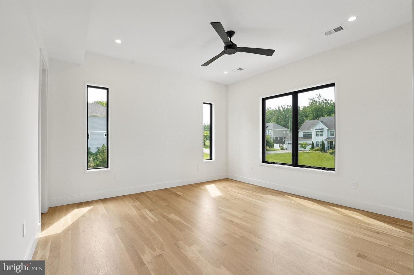 8302 Robey Avenue photo 26