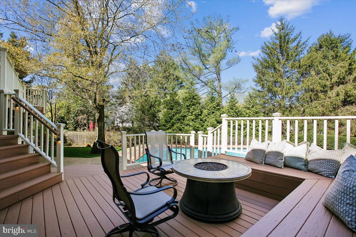 8405 Honeywood Court photo 93