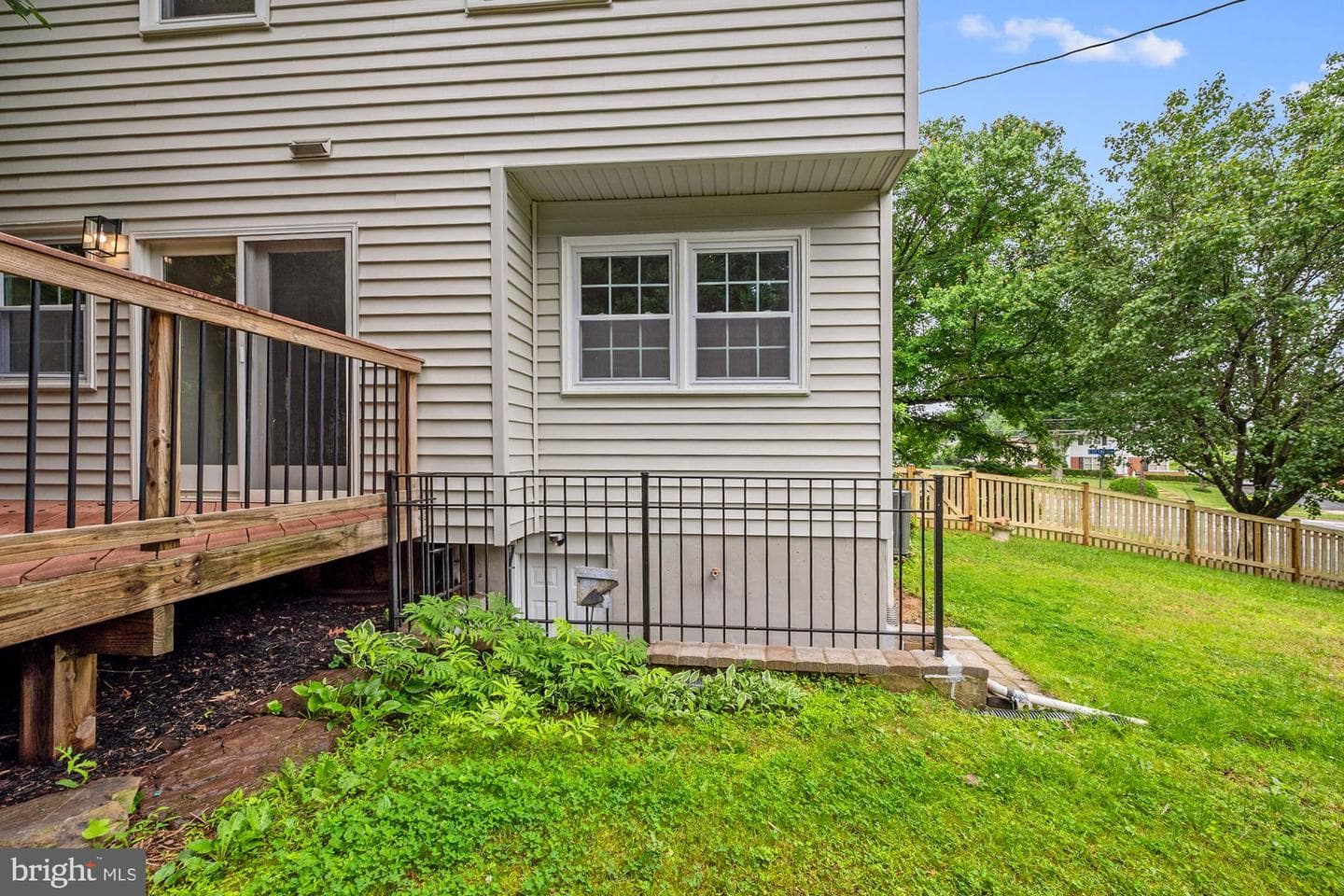8612 Cottage Street photo 67