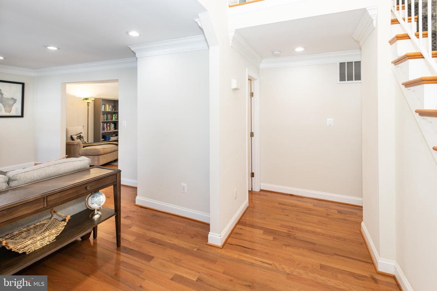 9813 Fosbak Drive photo 2