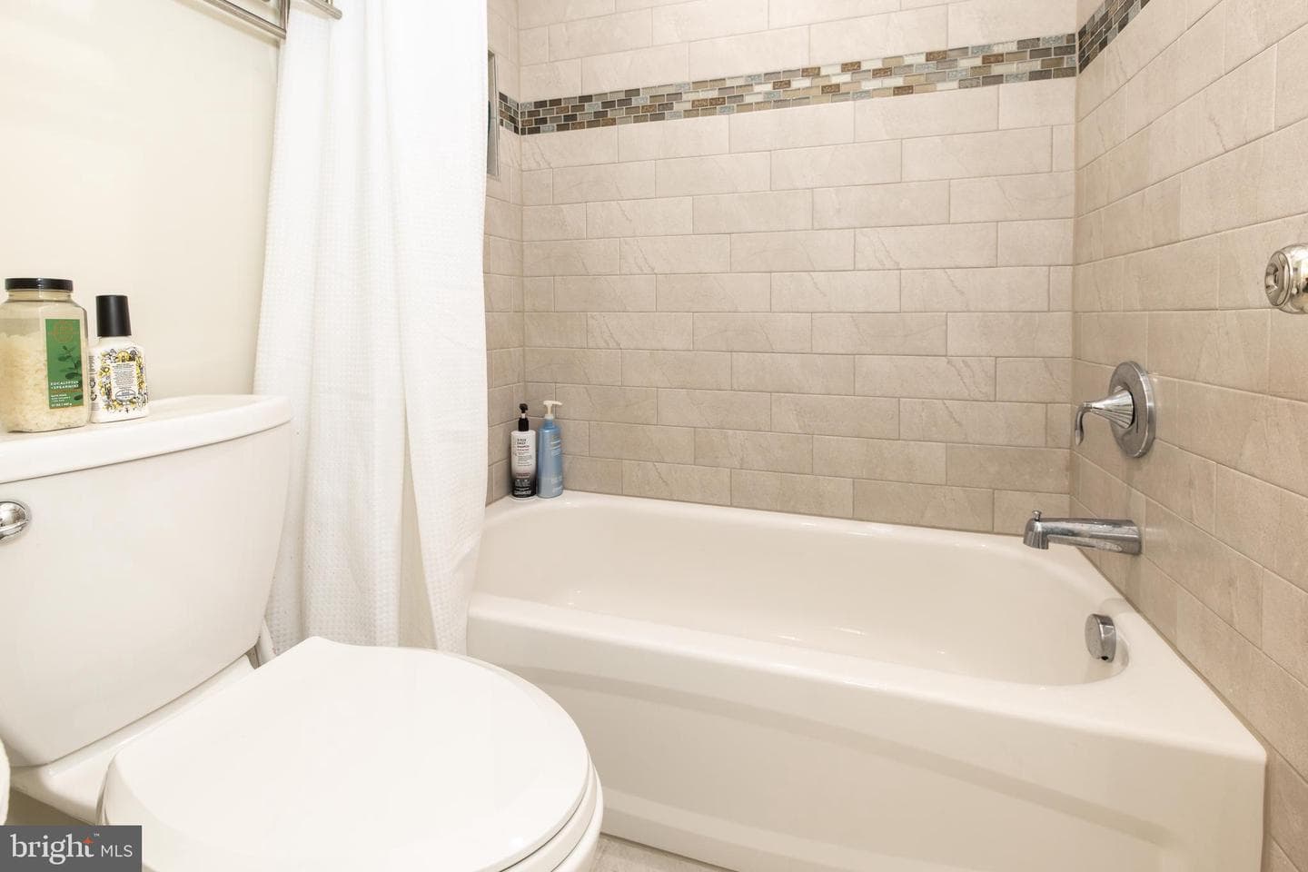 9813 Fosbak Drive photo 35