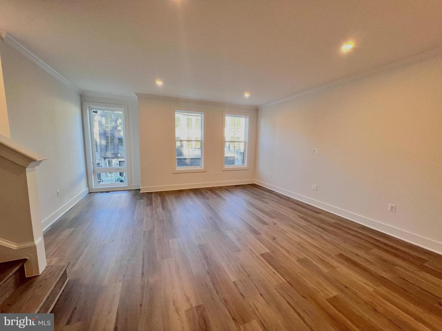 9404 Dandelion Drive photo 11