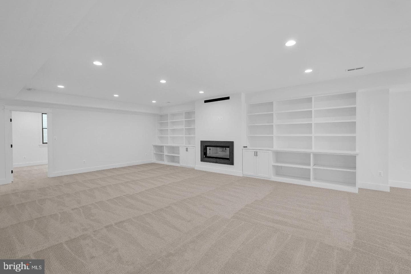 930 Fairway Drive NE photo 38