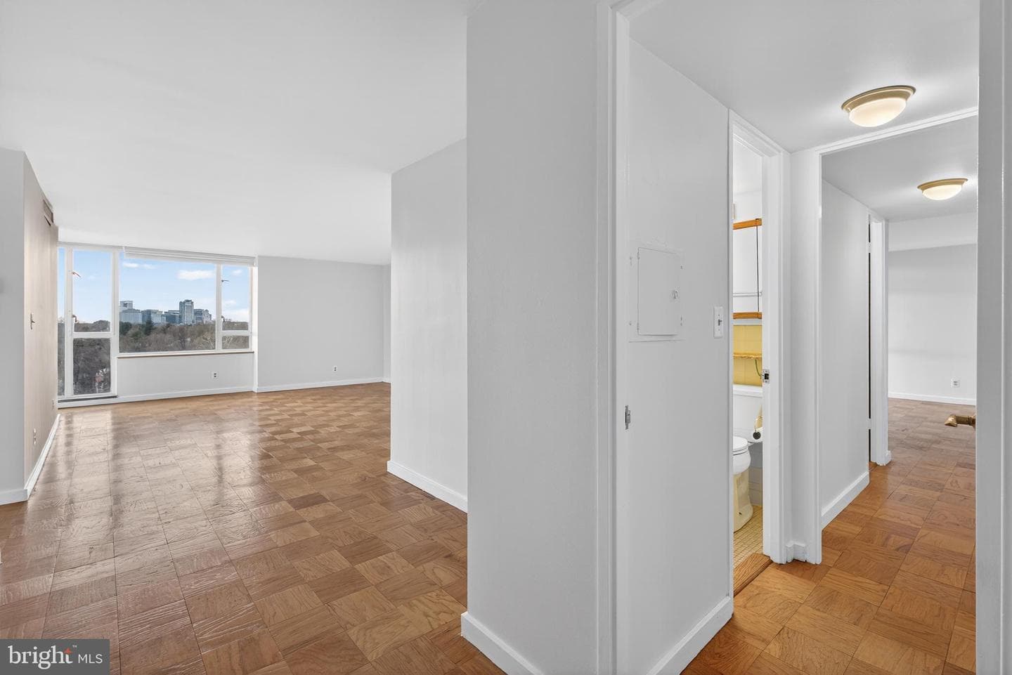 11400 Washington Plaza W #1303 photo 3