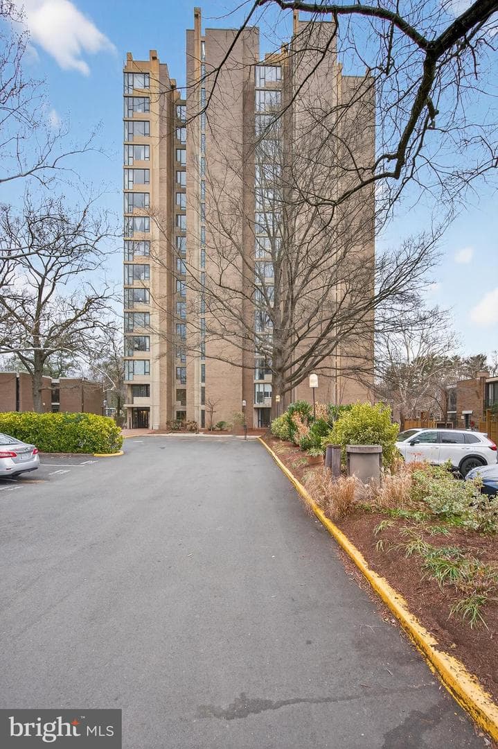 11400 Washington Plaza W #1303 photo 30