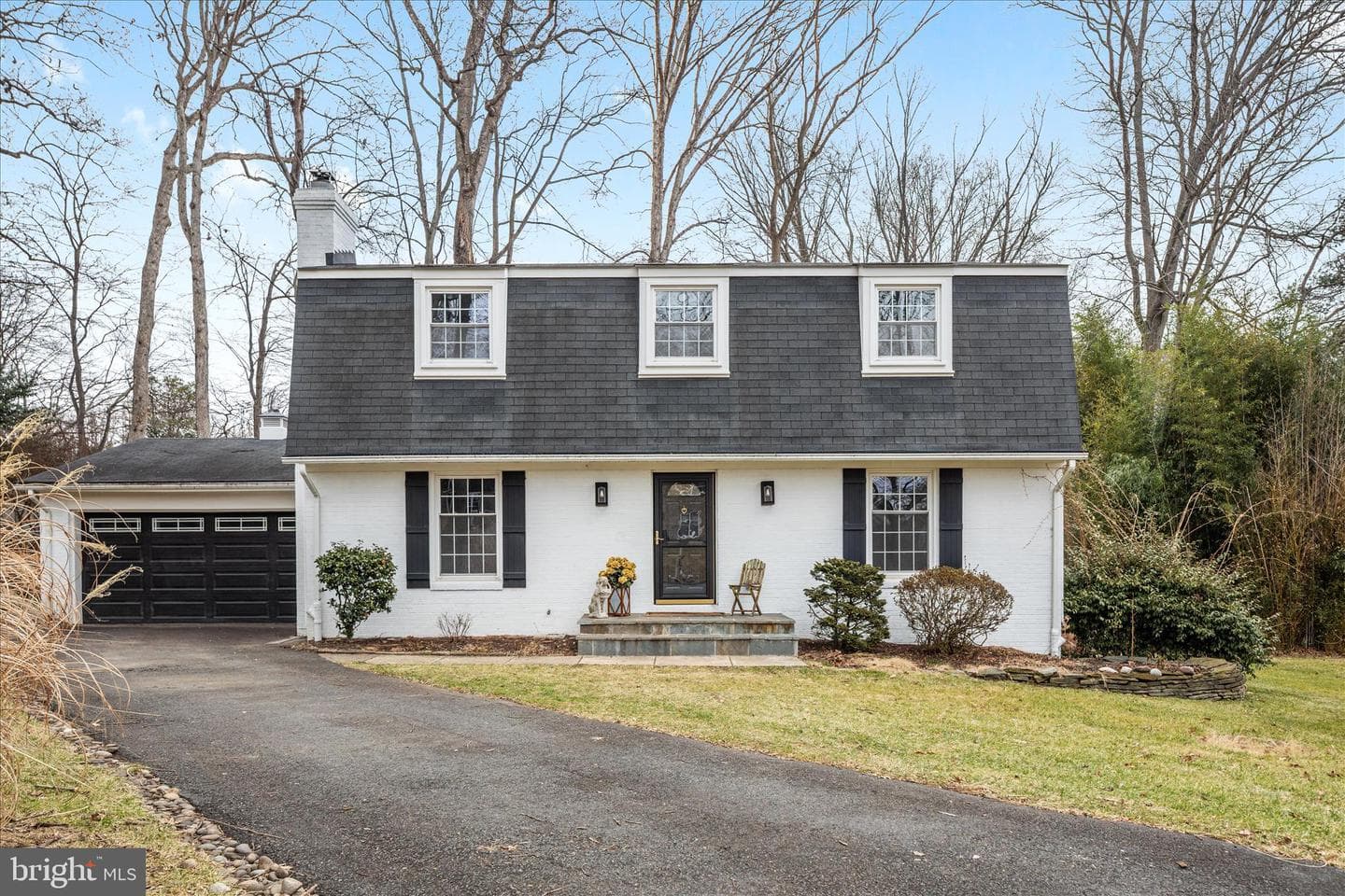 1002 Kerge Court SE photo 2