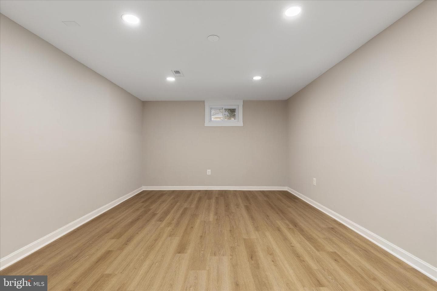 1002 Kerge Court SE photo 38