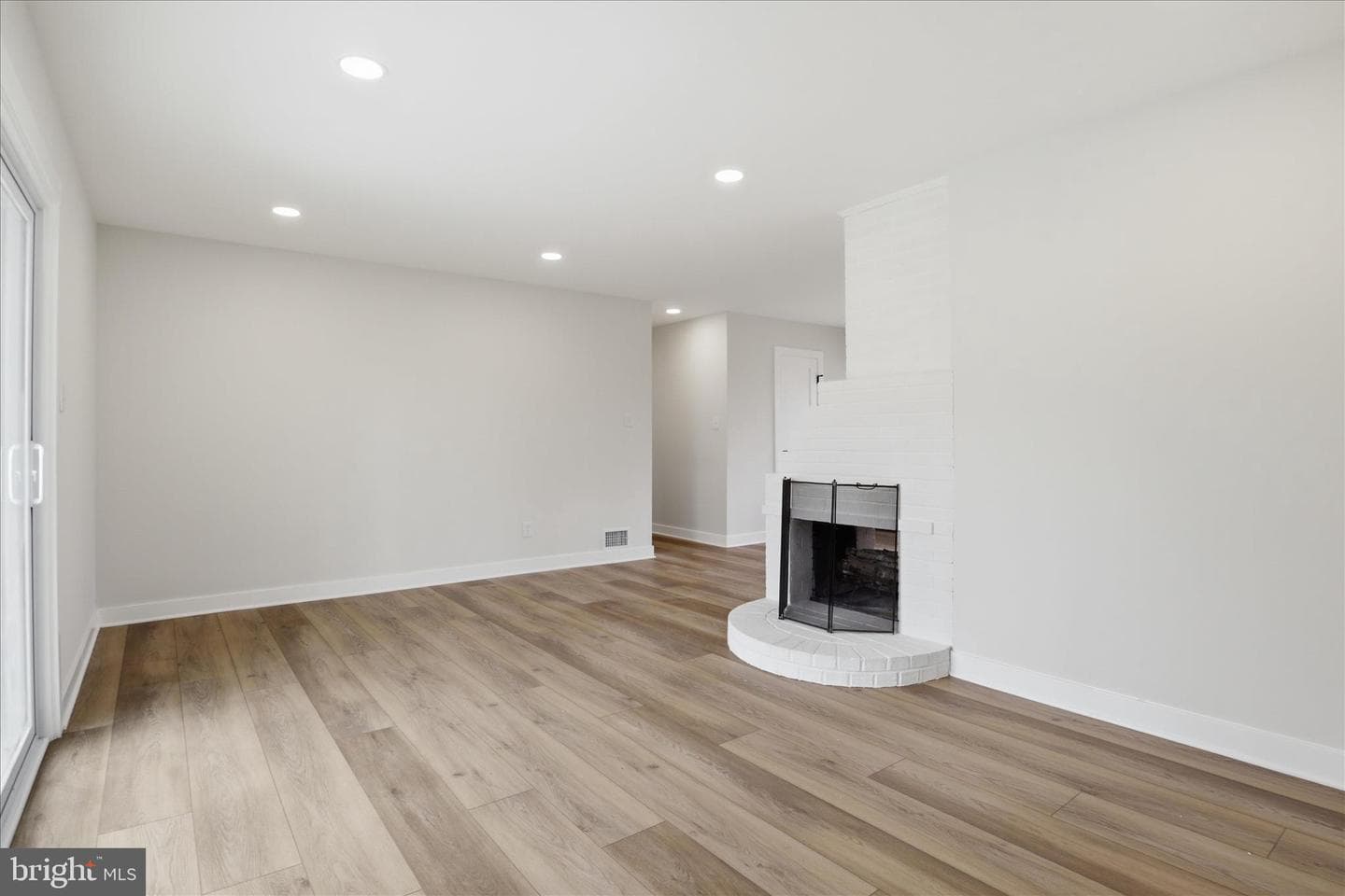 14801 Carlbern Drive photo 15