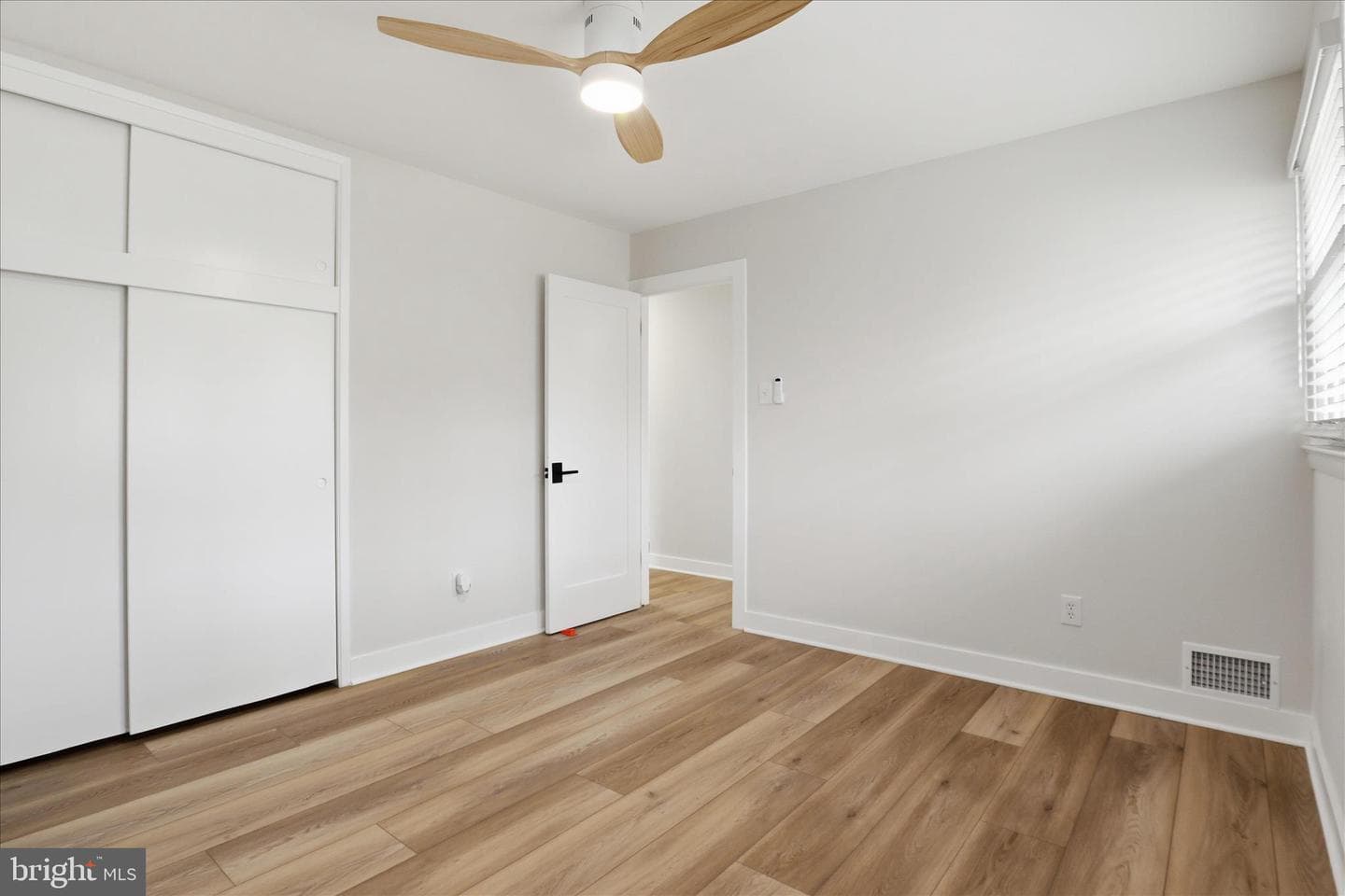 14801 Carlbern Drive photo 23