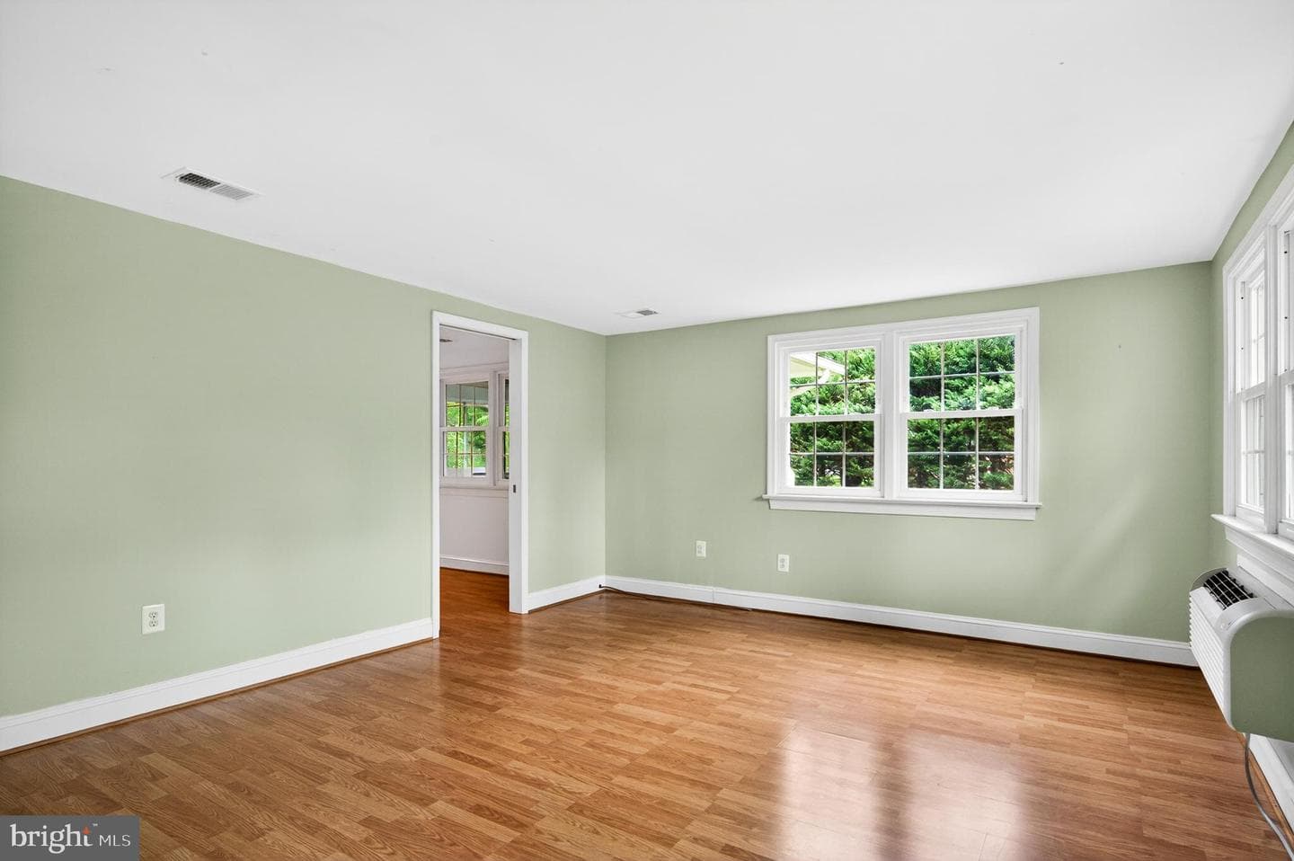 7909 Fairfax Road photo 13
