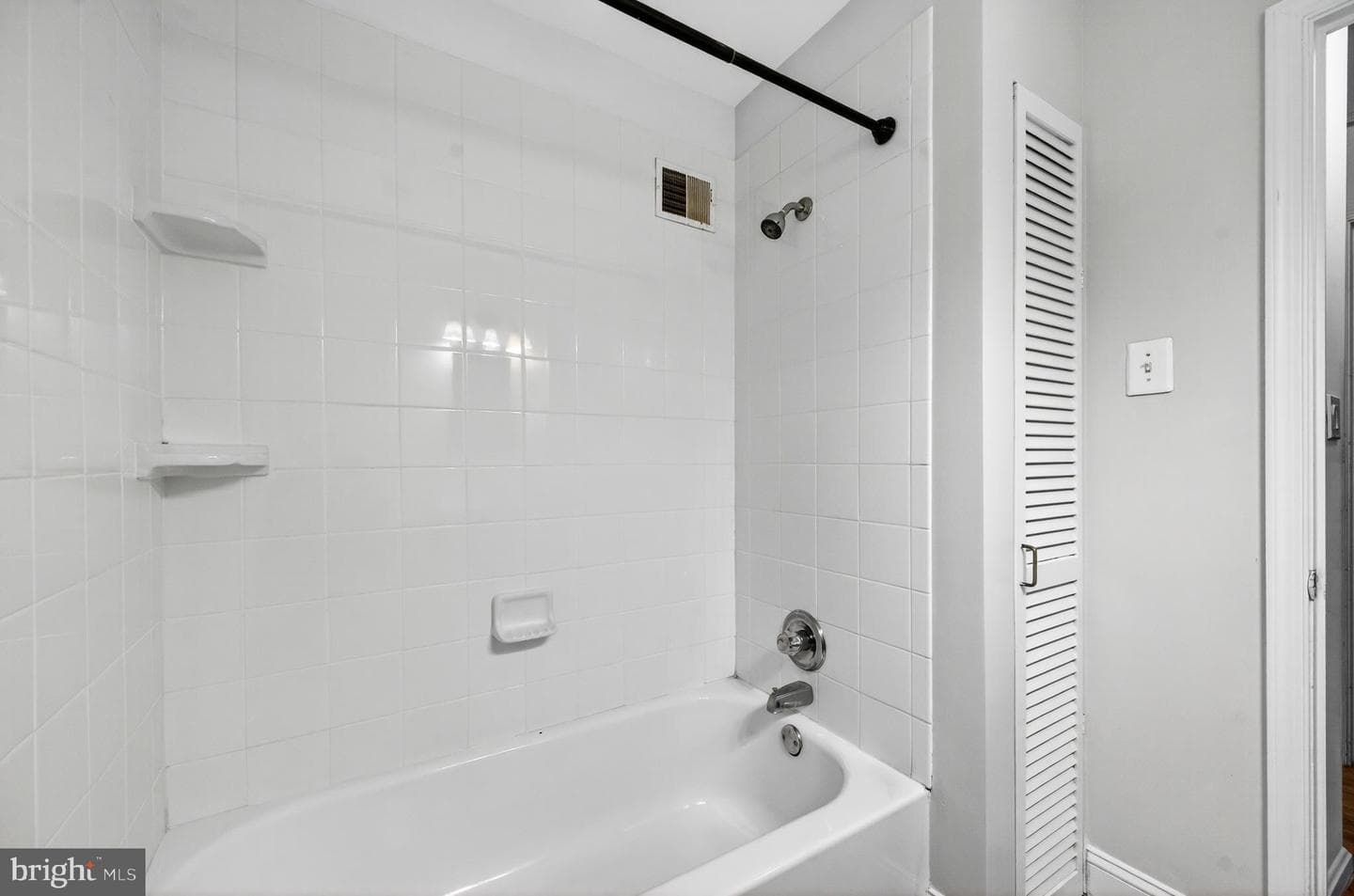 7909 Fairfax Road photo 28