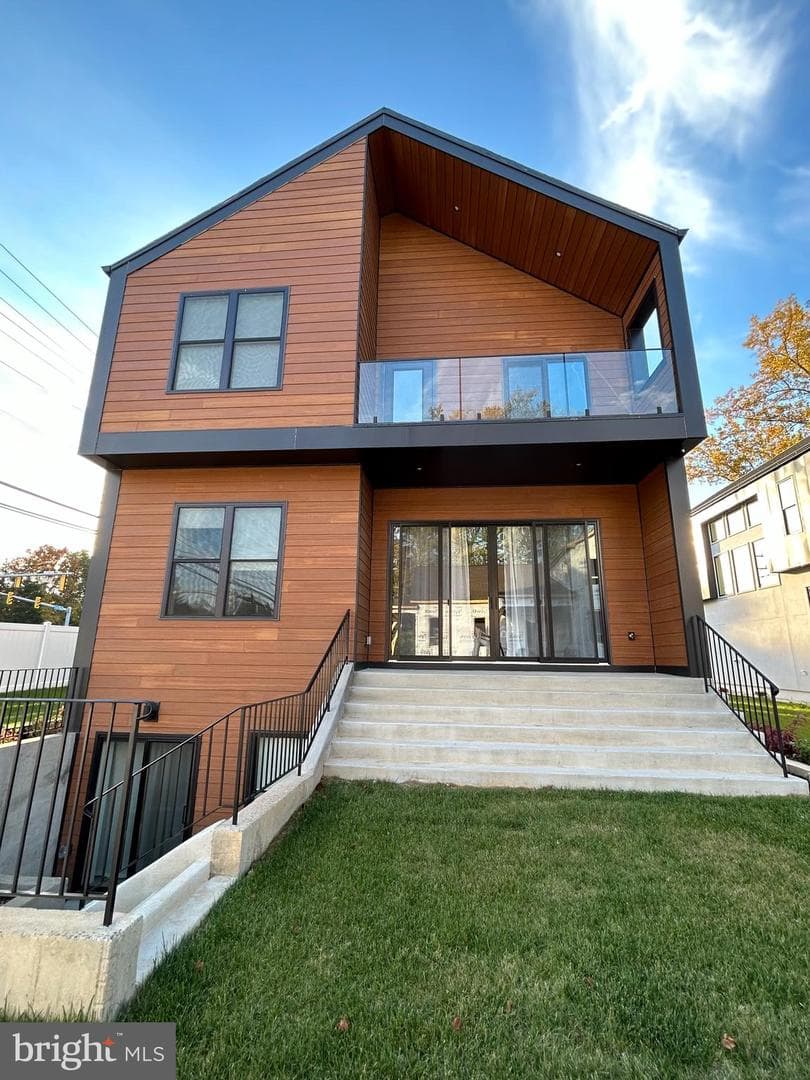 9338 Lee Street, Burke