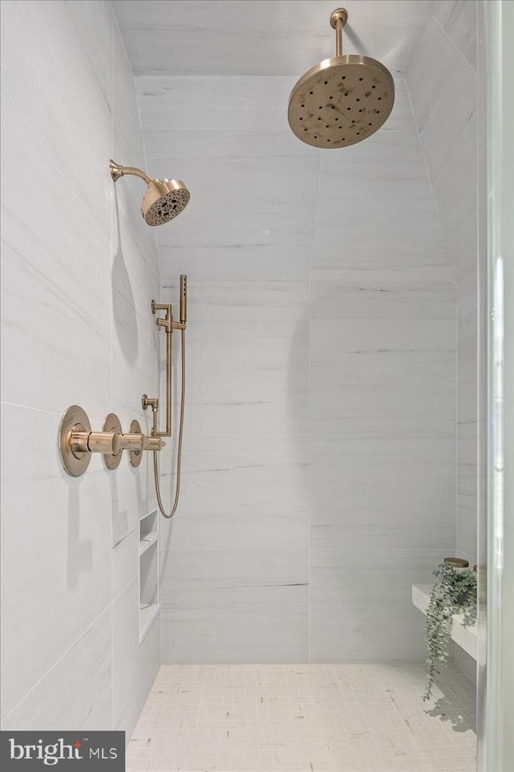 7011 Elizabeth Drive photo 24