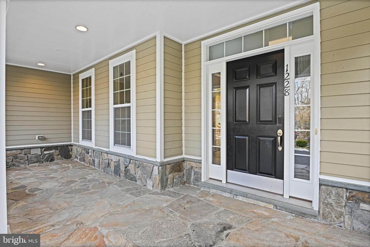 1228 Providence Terrace photo 2