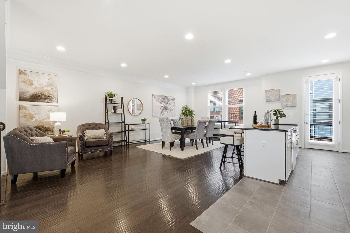 9193 Central Green Street photo 16