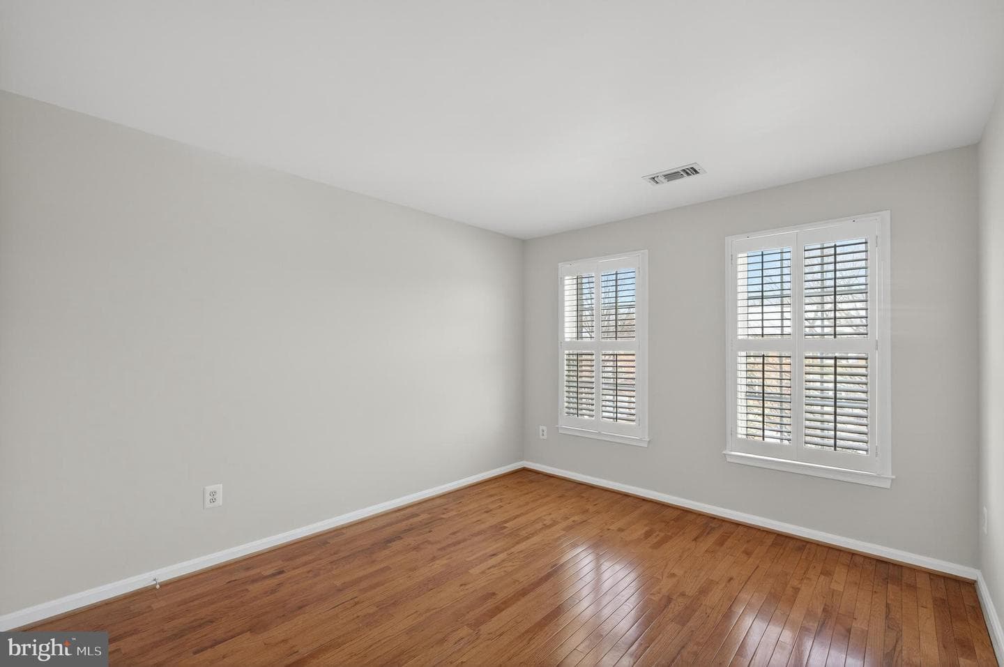 2143 Wolftrap Court photo 31
