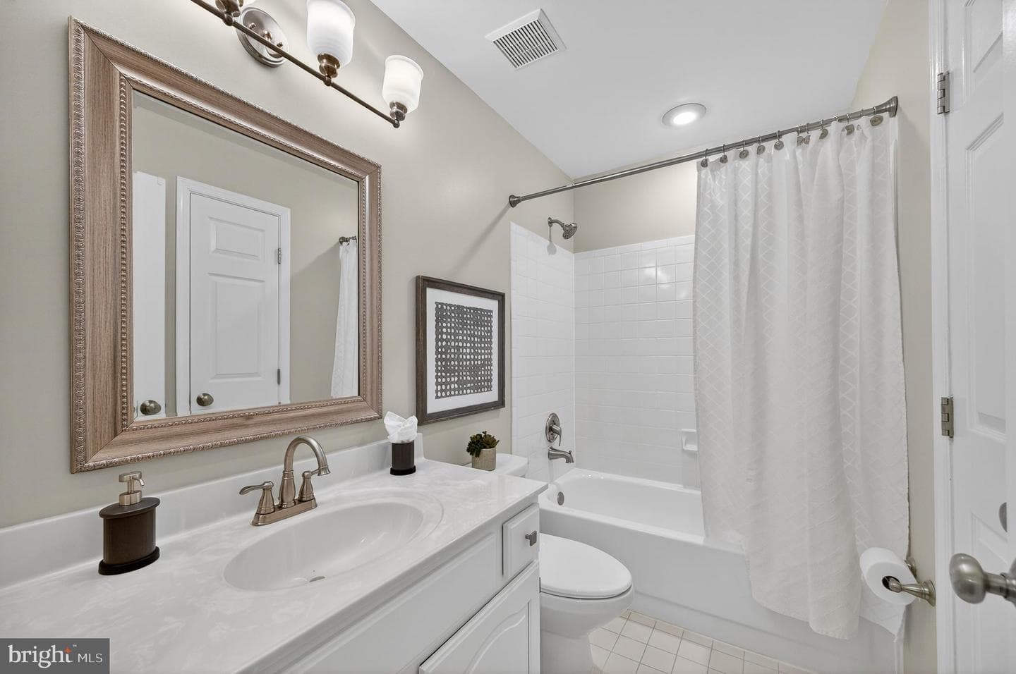 2143 Wolftrap Court photo 33