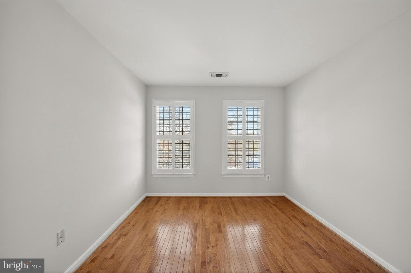 2143 Wolftrap Court photo 35