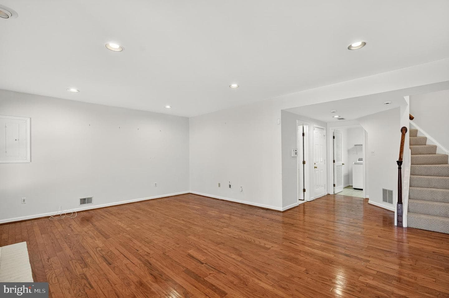 2143 Wolftrap Court photo 39