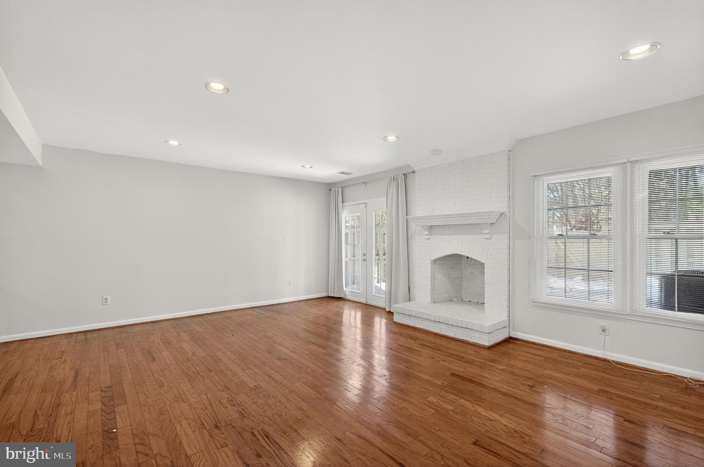 2143 Wolftrap Court photo 41