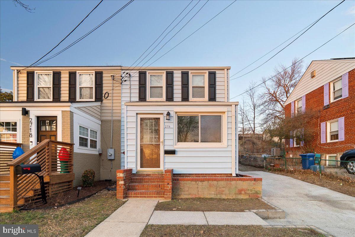 2716 Jefferson Drive, Alexandria