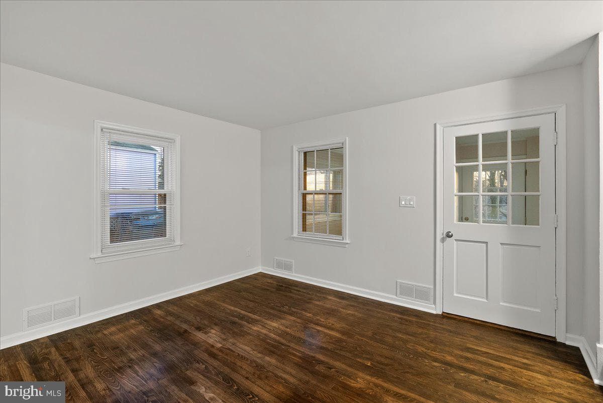 2716 Jefferson Drive photo 5