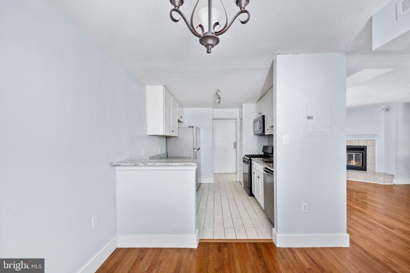 2844 Dover Lane #302 photo 22