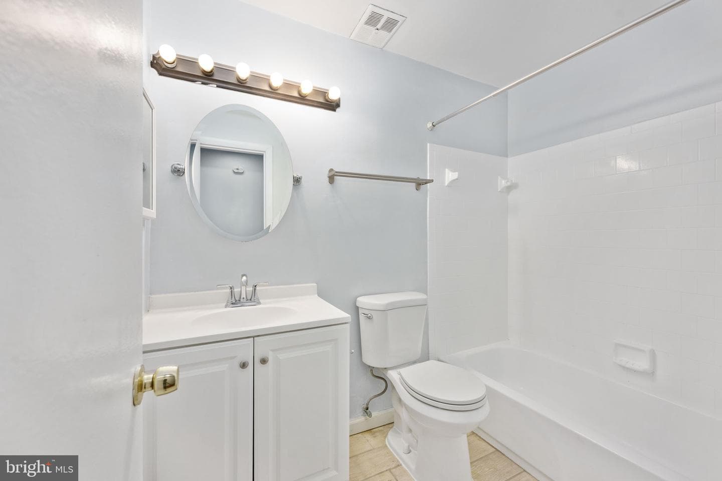 2844 Dover Lane #302 photo 59