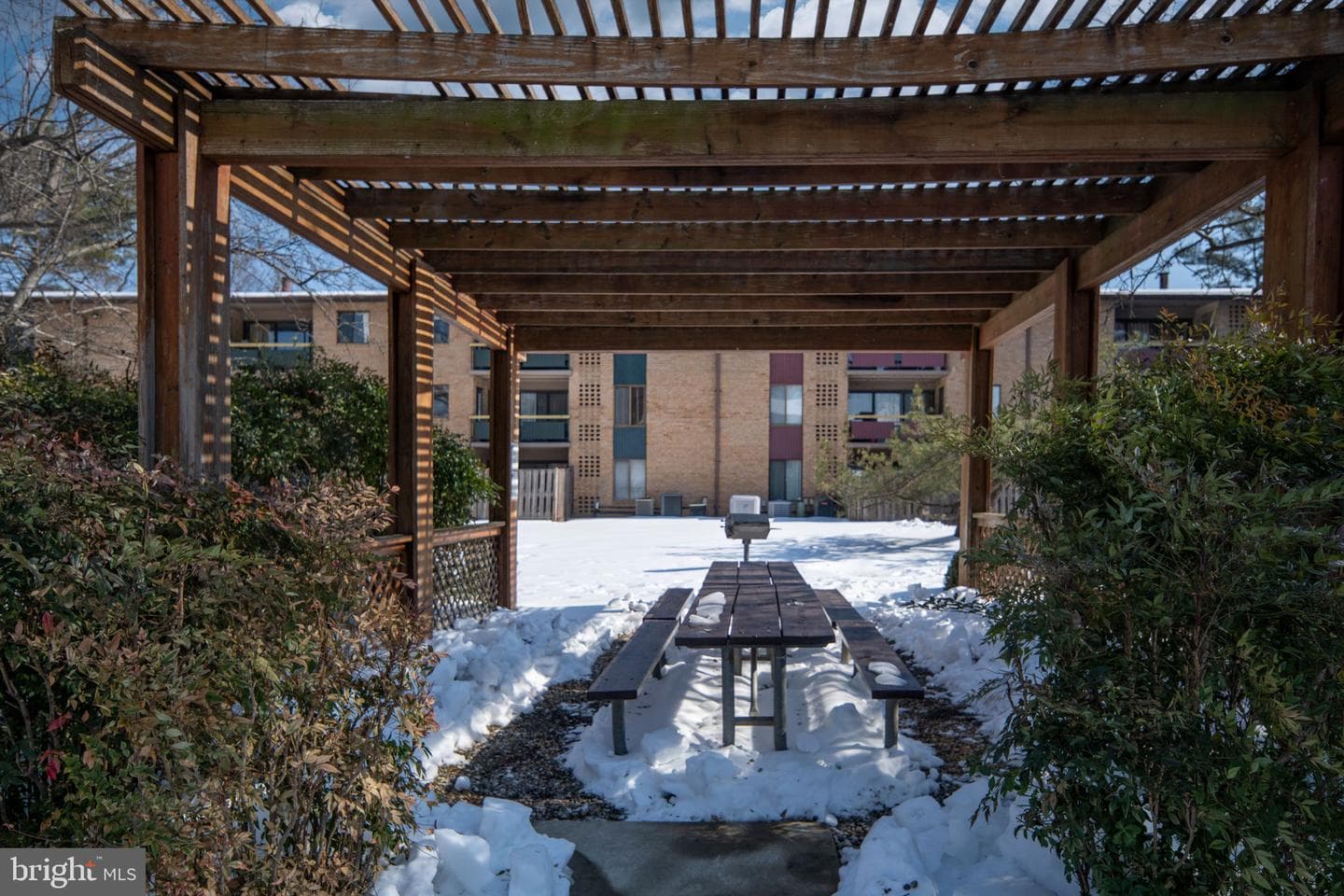 2844 Dover Lane #302 photo 64