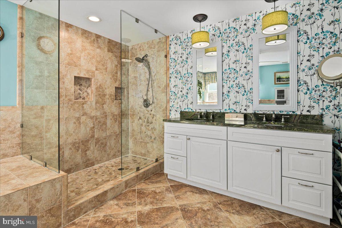 6582 Forsythia Street photo 26